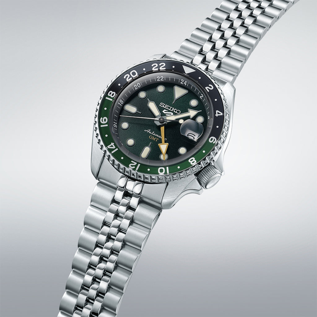Stainless Steel Band of Seiko 5 Sports SKX GMT Bi-Colour Green Watch SSK035K1