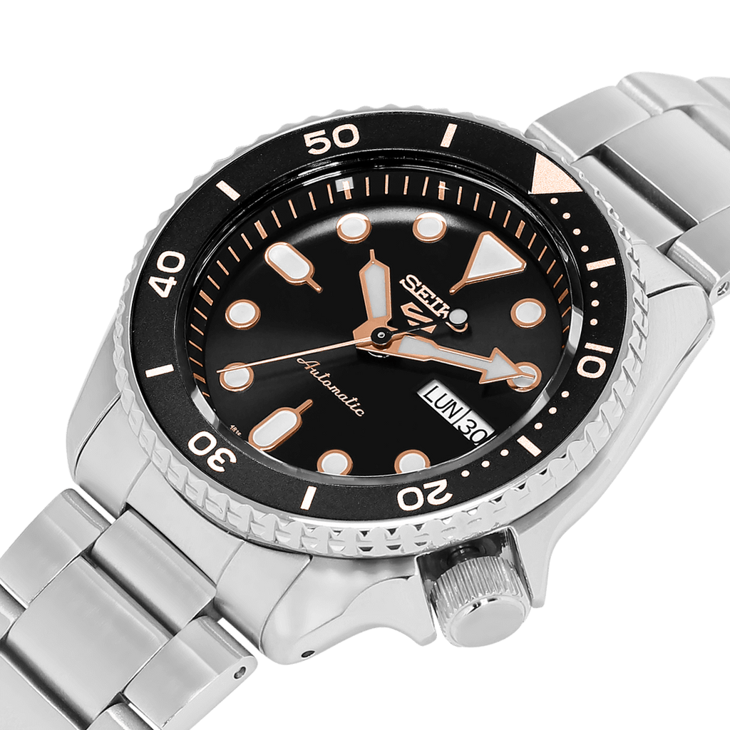 Close-up of Seiko SRPD57K1 Men's Watch