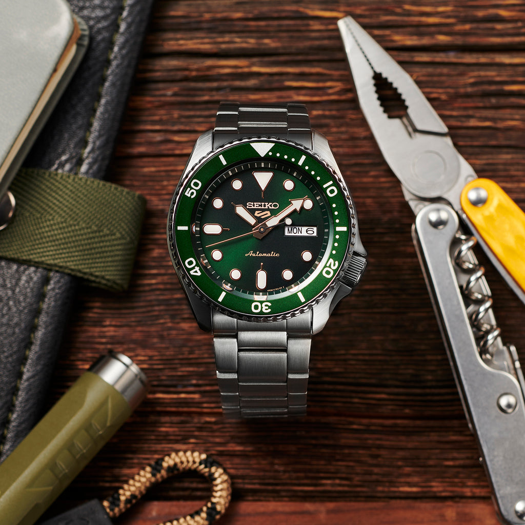 Seiko 5 Sports SRPD63K1 with Automatic Movement, Green Sunburst Dial and Day/Date Display