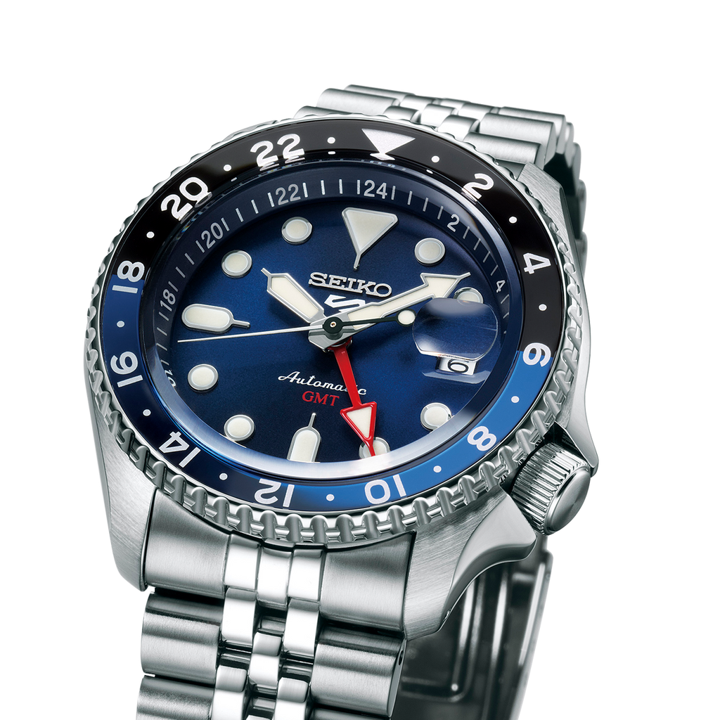 Closeup of Seiko 5 Sports Blueberry GMT SKX Re-Interpretation Watch SSK003K1